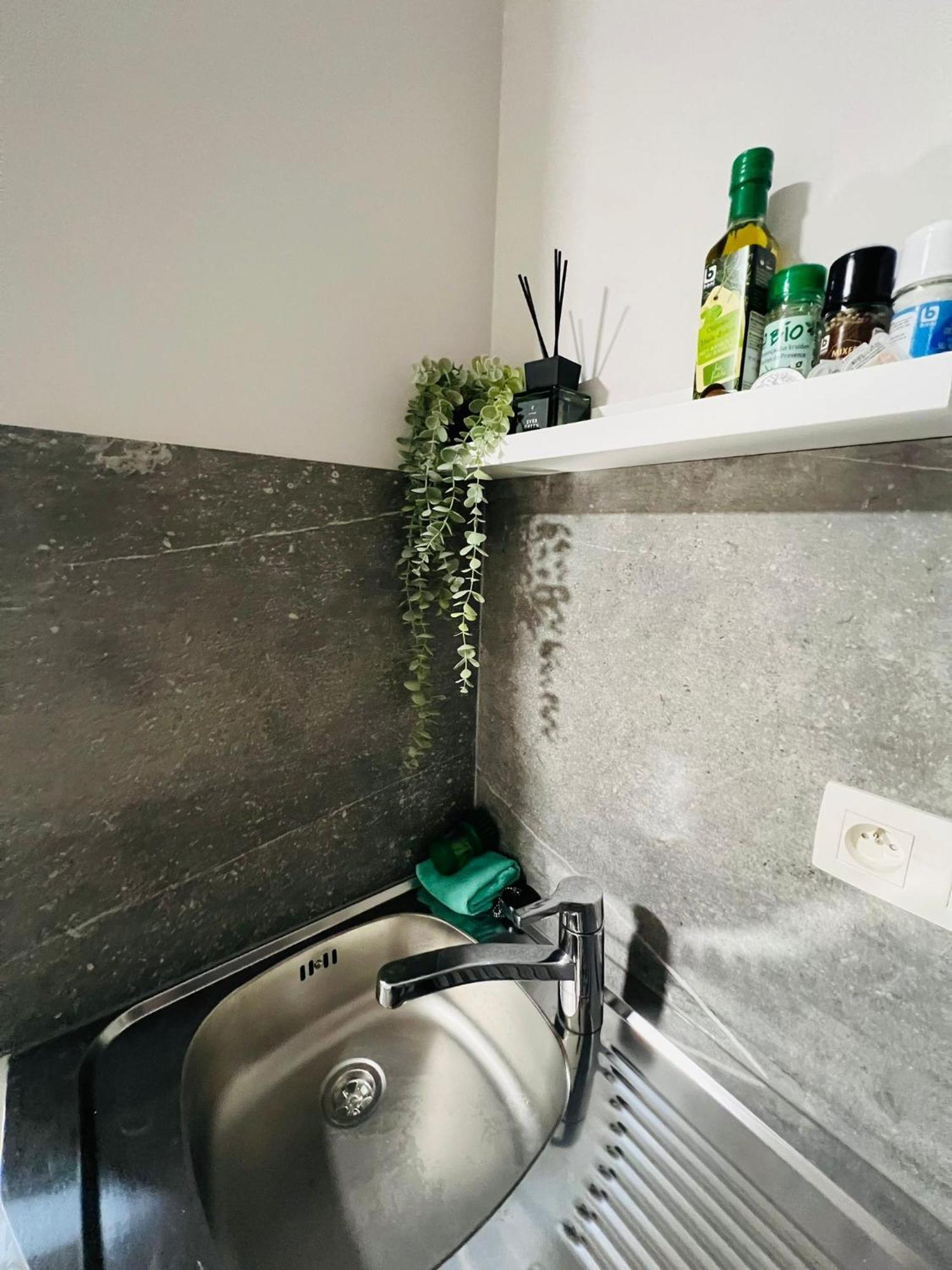 Appartement Mini Studio Une Personne à Liège Extérieur photo