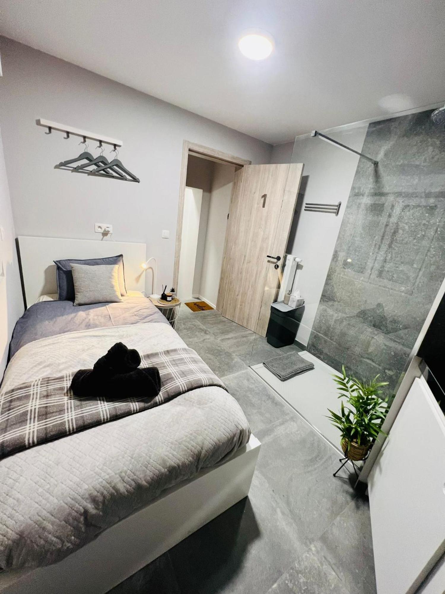 Appartement Mini Studio Une Personne à Liège Extérieur photo